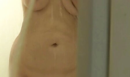 Horny porno entre la famille babe avec parfait gros seins mamelons rebondir seins